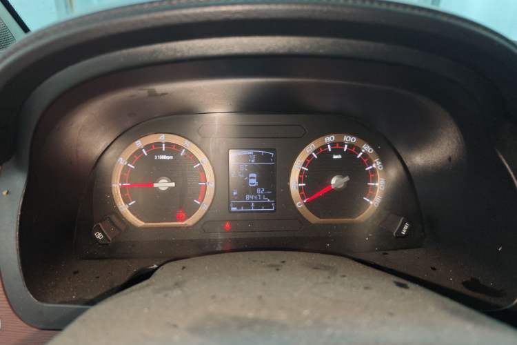 Used FORTHING Lingzhi 2019 M5L 1.6L 7-Seater Luxury Model China VI Standard