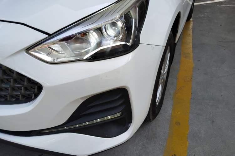 Used Haval M6 2019 1.5T Manual Two-Wheel Drive Urban Version China VI Standard