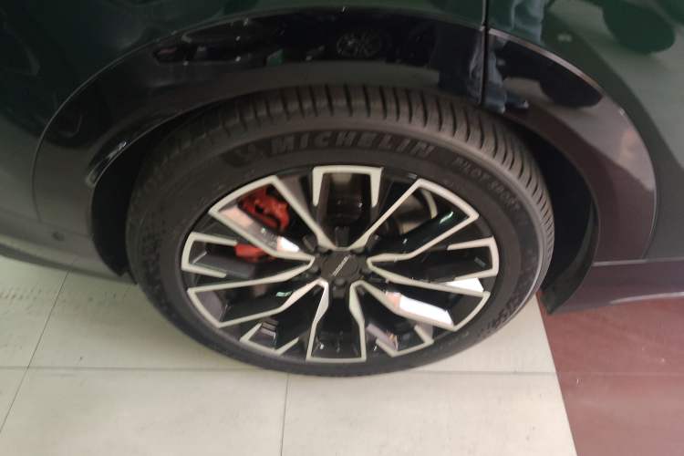 Used Zeekr 7X 2025 100kWh Long-Range All-Wheel Drive Intelligent Driving Version