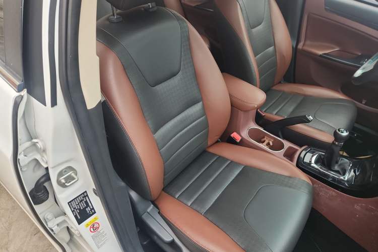 Used BYD Surui 2015 Revised Version 1.5L Manual Luxury Edition