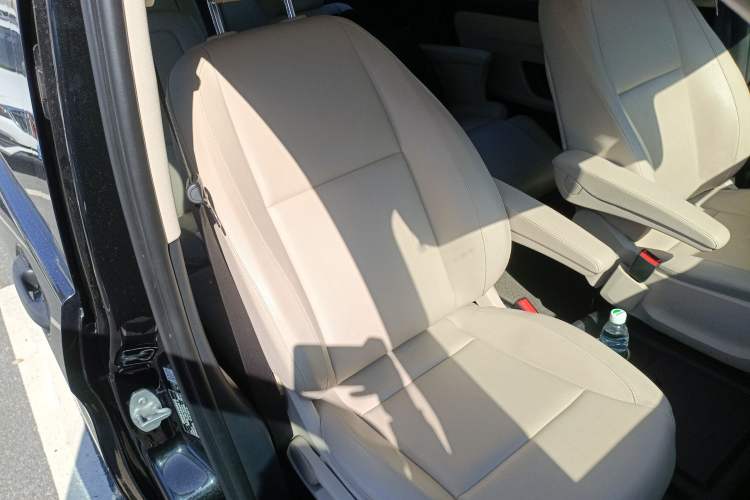 Used Mercedes-Benz Vito 2016 2.0T Business Edition
