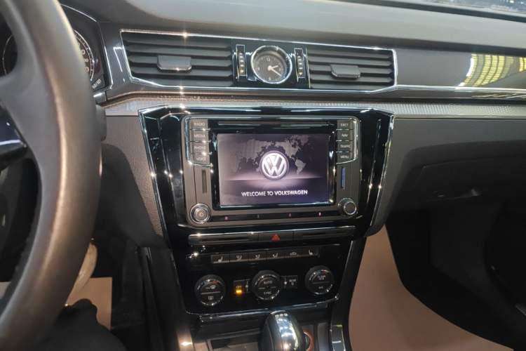 Used Volkswagen Passat 2017 330TSI DSG Prestige Edition