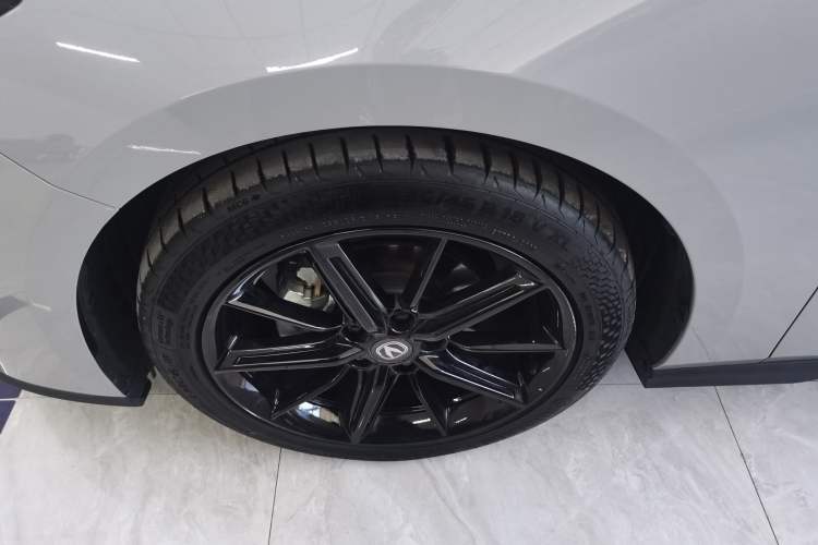 Used Changan UNI-V 2023 1.5T Prestige Model
