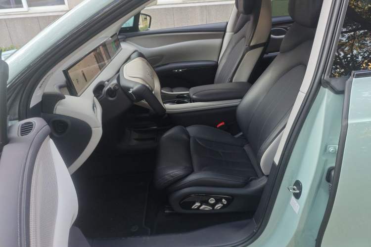 Used  LS7 2023 90 kWh Elite Rear-Drive Version