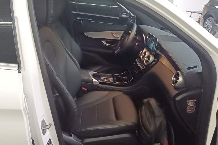 Used Mercedes-Benz GLC 2021 GLC 260 L 4MATIC Dynamic Edition