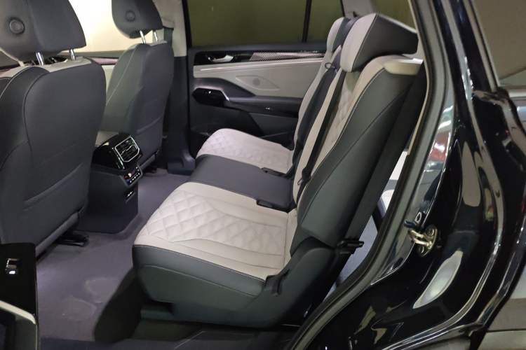 Used Volkswagen ID.6 CROZZ 2024 PRO Model
