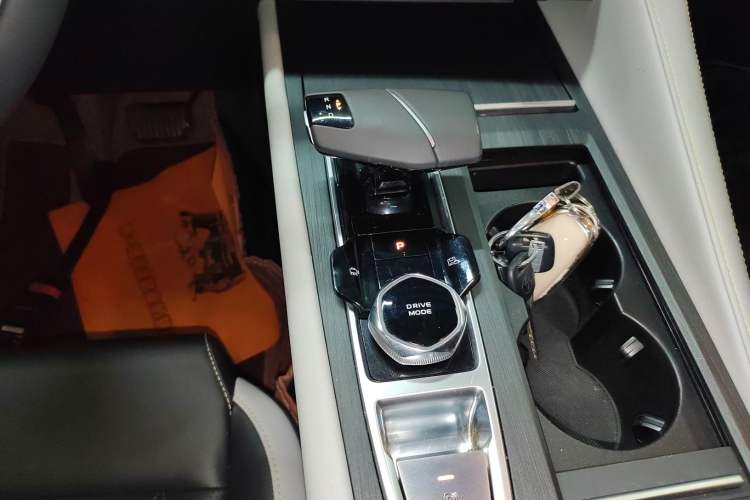 Used Changan CS75 PLUS 2023 3rd Generation 1.5T Automatic Prestige Model
