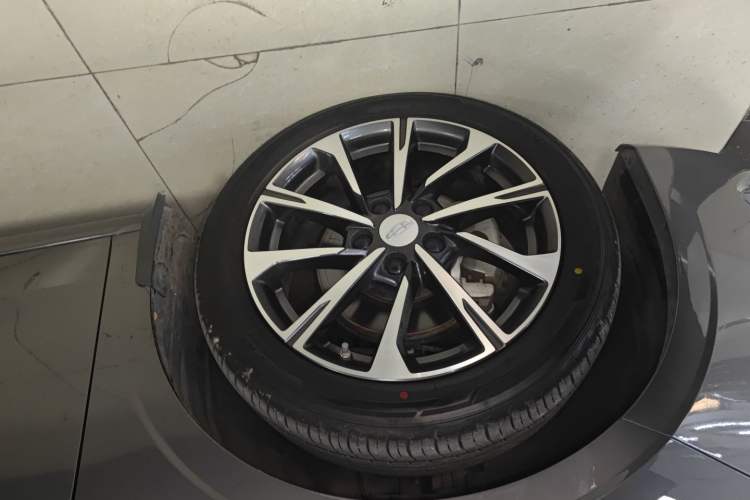 Used Geely Auto Emgrand 2025 4th Generation 1.5L CVT Luxury Version