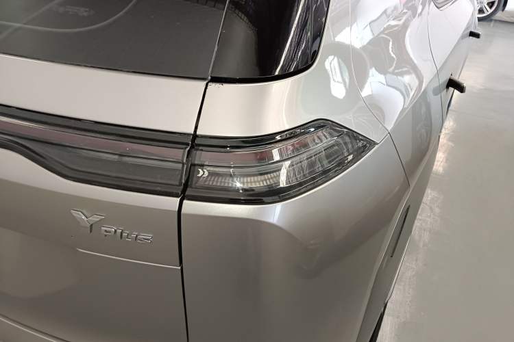 Used AION Y 2023 Younger Star Edition