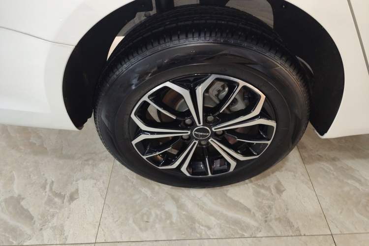 Used Roewe i6 MAX New Energy 2023 EV 420 Skyroof Special Edition
