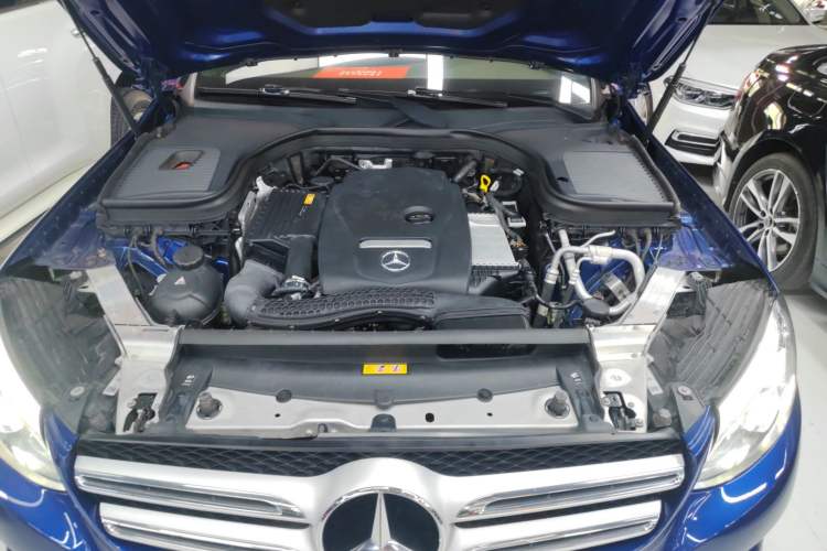 Used Mercedes-Benz GLC 2016 GLC 300 4MATIC Dynamic Model
