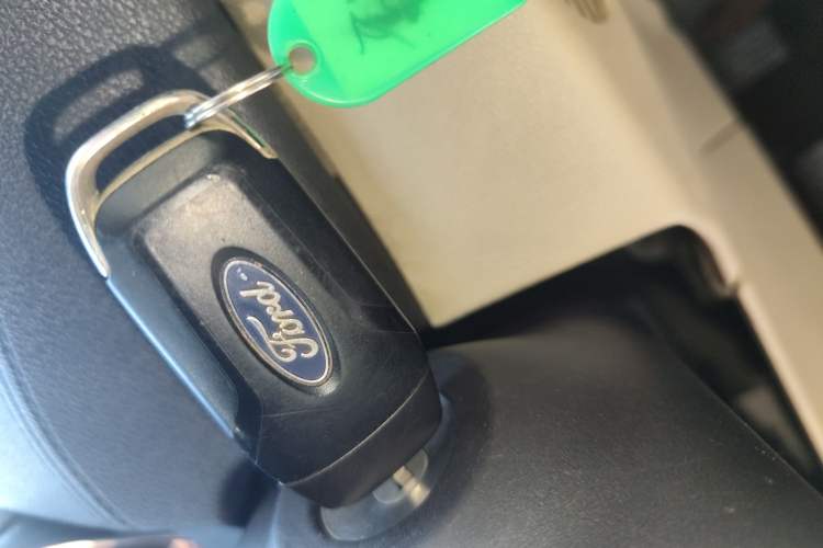 Used Ford Escort 2015 1.5L Automatic Fashion Model