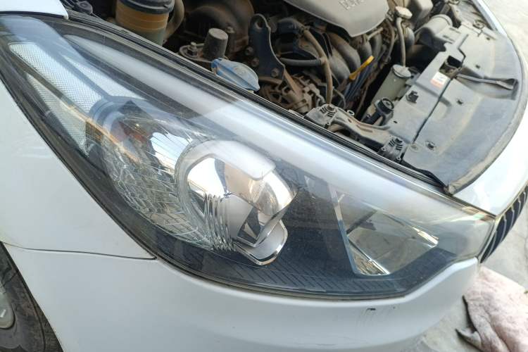 Used Kia K3 2013 1.6L Manual GL
