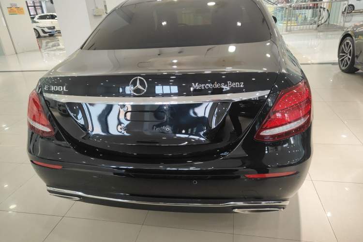 Used Mercedes-Benz E-Class 2018 Facelifted E 300 L Stylish Version
