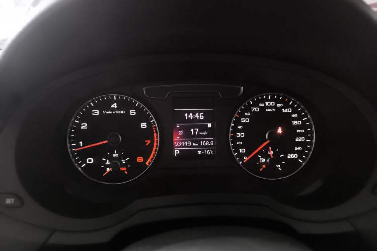 Used Audi Q3 2018 30th Anniversary Edition 40 TFSI quattro all-wheel-drive sport model
