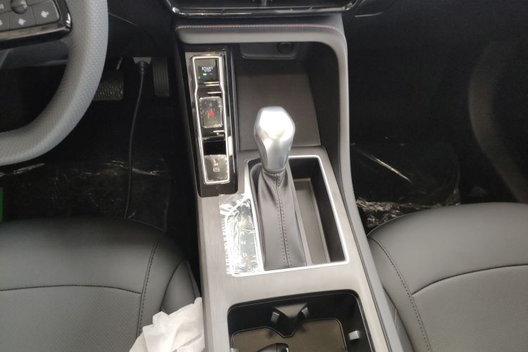 Used Roewe i5 2023 1.5L CVT Luxury Edition
