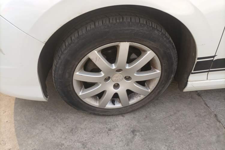 Used Peugeot 308 2014 Enjoy Edition Classic 1.6L Manual YouShang Model