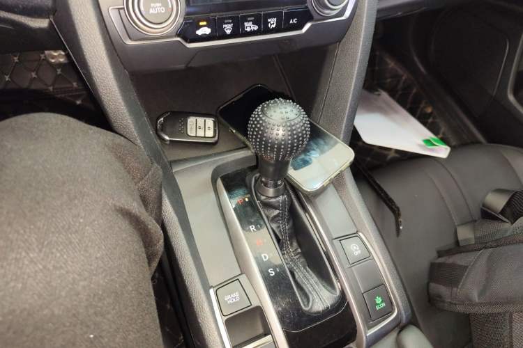 Used Honda Civic 2021 HATCHBACK 220TURBO CVT Trendy Cool Edition
