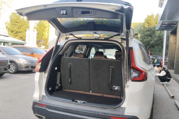 Used Honda CR-V 2023 240TURBO Two-Wheel Drive Deluxe Edition 7 Seats
