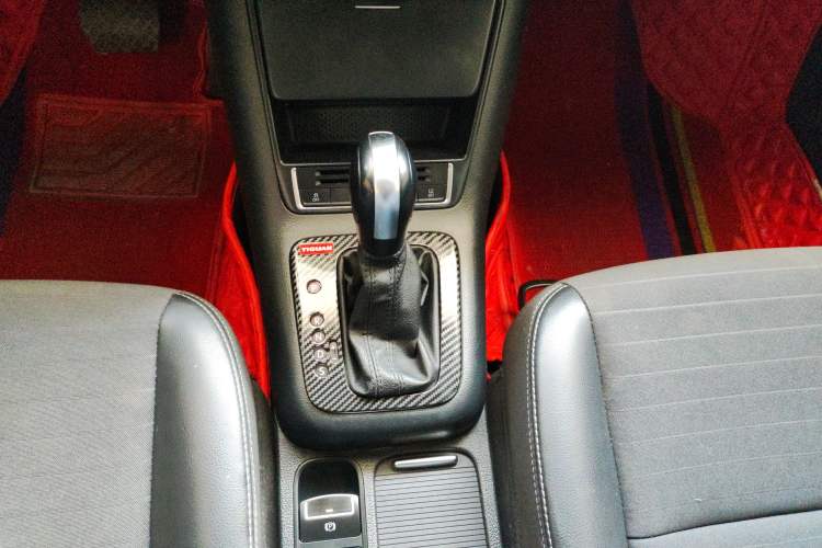 Used Volkswagen Tiguan 2017 300TSI Automatic Two-Wheel Drive Silk Road Luxury Edition
