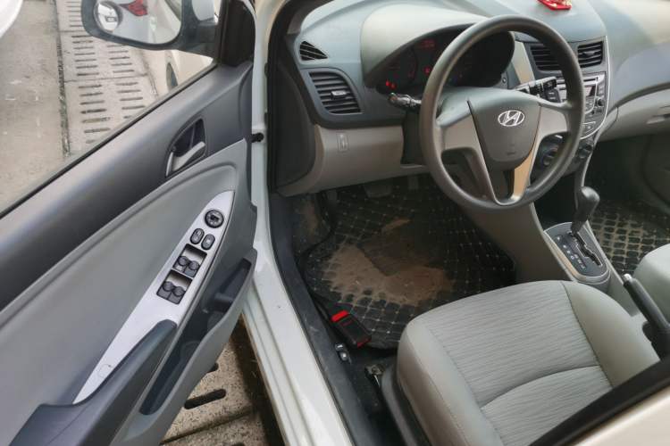 Used Hyundai Verna (older generation) 2016 1.4L Automatic Smart GLS
