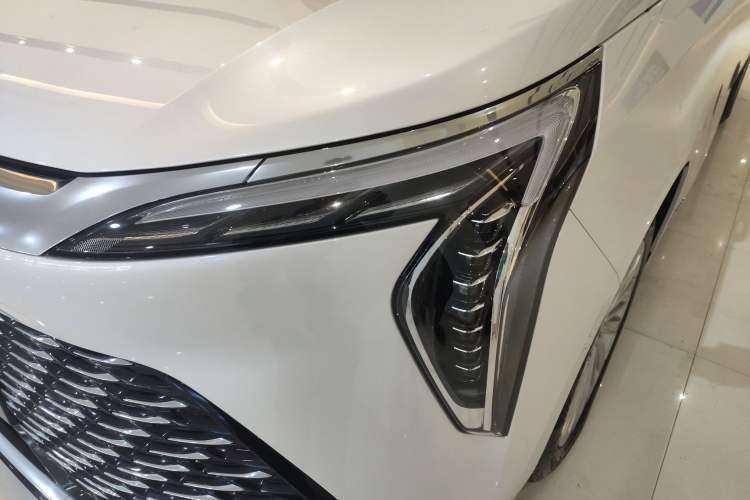 Used Buick Century 2023 2.0T Six-Seater Yinshi Edition
