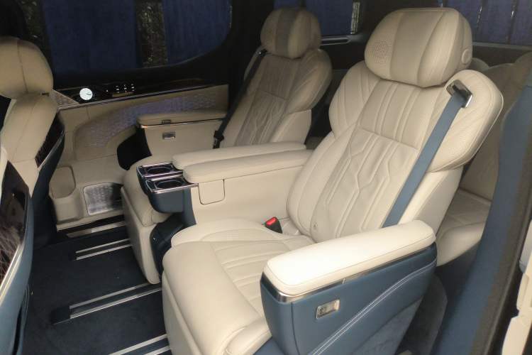 Used Zeekr 009 2022 WE Edition
