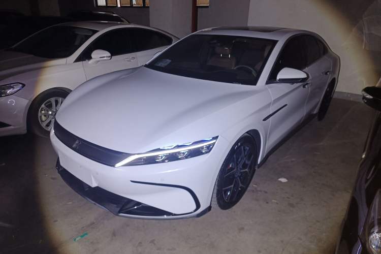 Used BYD Han 2022 EV Genesis Edition 715KM Front-Wheel-Drive Prestige Model