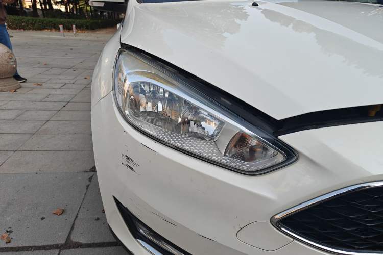 Used Ford Focus 2015 Hatchback EcoBoost 125 Manual – Ultra-Style Edition