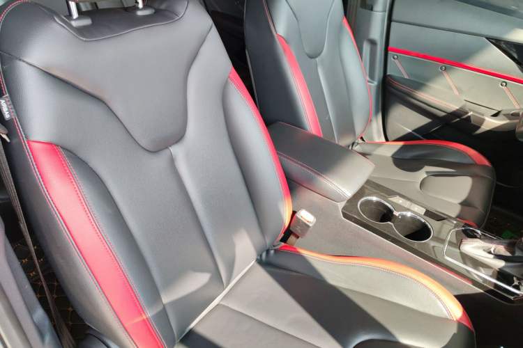 Used Venucia D60 2019 1.6L XL CVT SmartConnect Elite Edition (ISS)