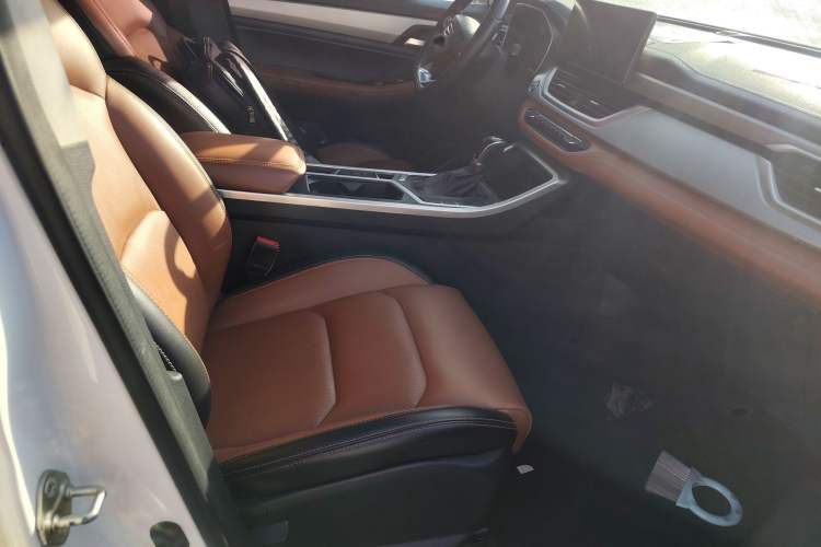 Used Geely Auto Vision X6 2020 1.4T CVT Luxury Edition
