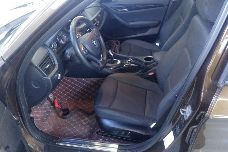 Used BMW X1 2015 sDrive18i Leading Edition