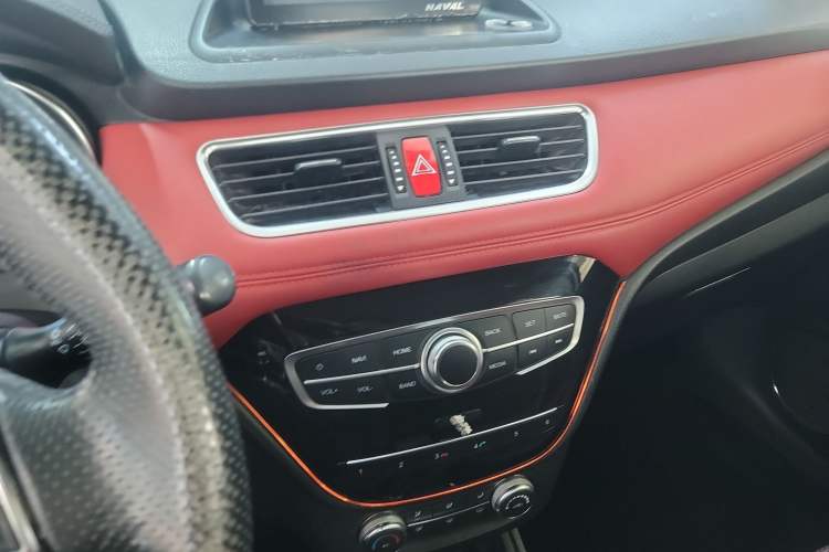 Used Haval H1 2016 Blue Label 1.5L AMT Luxury Model
