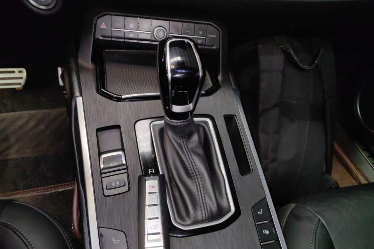 Used Wey VV5 2017 2.0T Flagship Edition
