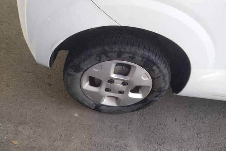 Used Roewe Clever 2021 302 km New Four-Seater Super-Efficient Version