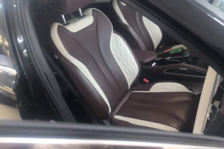 Used Geely Auto Monjaro L 2021 2.0TD High-Power Automatic All-Wheel Drive Luxury Version
