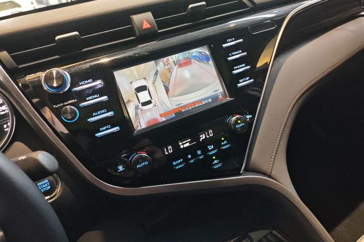 Used Toyota Camry 2018 2.0G Luxury Edition