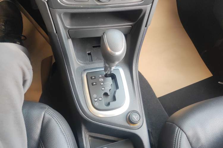 Used Peugeot 308 2014 Enjoyment Edition Classic 1.6L Automatic Fashion Model