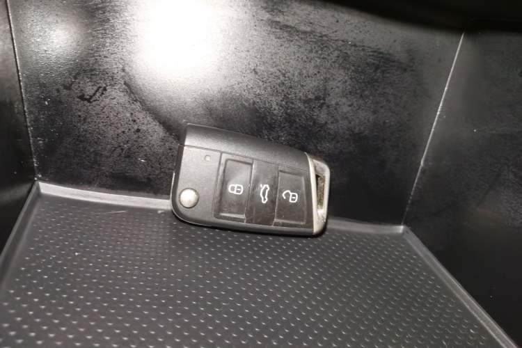 Used Volkswagen Tayron 2020 330TSI Two-Wheel Drive Luxury Smart Connectivity Version
