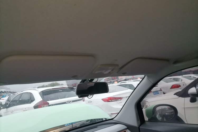 Used Chery QQ Ice Cream 2022 170km Sundae Phosphate Lithium-Ion