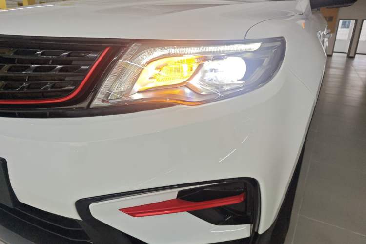 Used Geely Auto Emgrand X7 Sport 2021 Million Edition 1.8TD DCT Two-Wheel Drive Luxury Model
