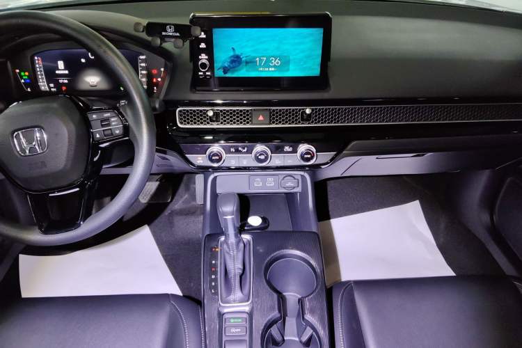 Used Honda Civic 2023 240TURBO CVT Dynamic Edition
