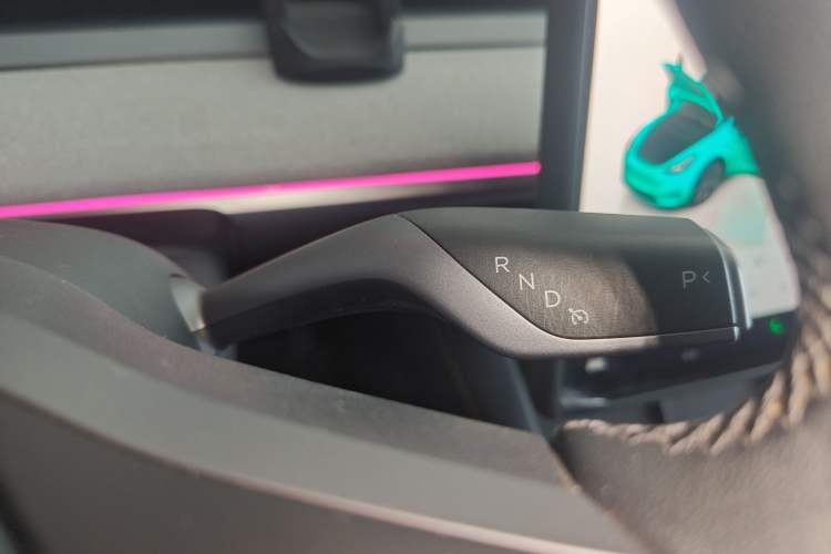 Used Tesla Model Y 2024 Rear-Wheel-Drive Version
