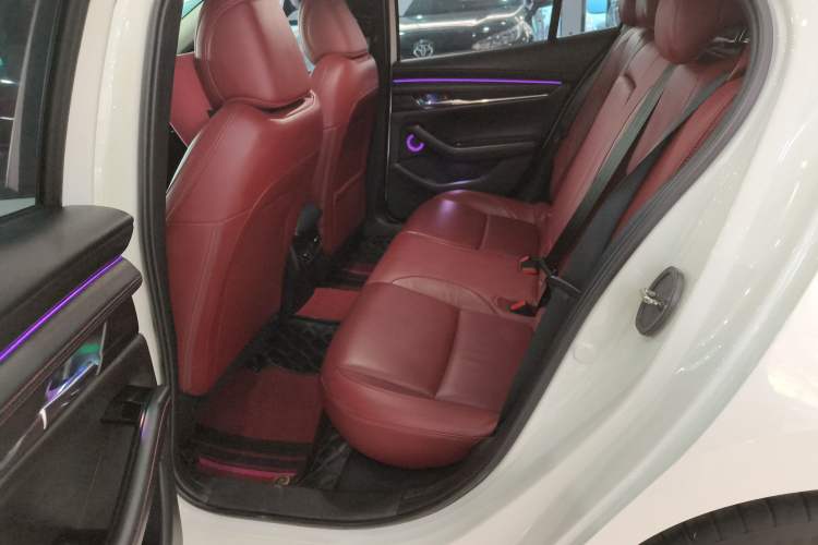 Used Mazda Mazda 3 Axela 2023 2.0L Automatic ZhiZhen Edition
