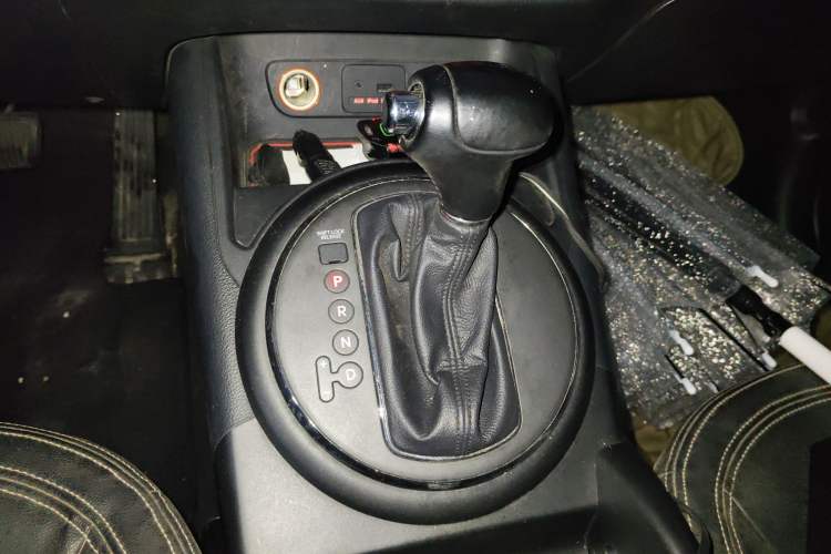 Used Kia Sportage R 2014 2.0L Automatic Two-Wheel Drive GLS Trim
