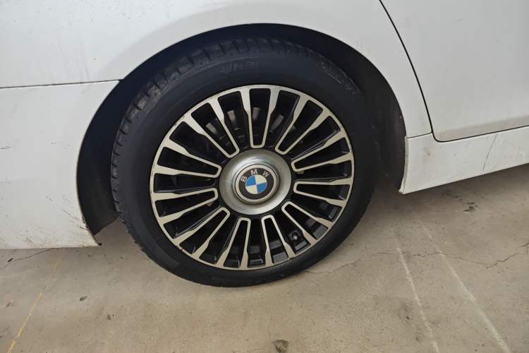 Used BMW 5 Series 2017 525Li Luxury Design Package
