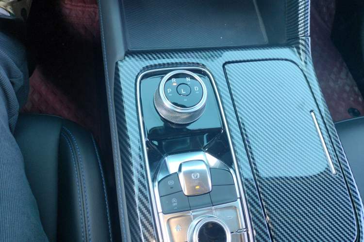 Used Ford Equator Sport 2025 EcoBoost 170 Platinum Edition
