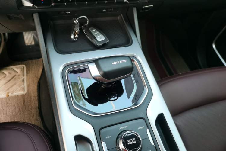 Used Geely Auto Haoyue 2022 1.8TD DCT Luxury 7-Seater
