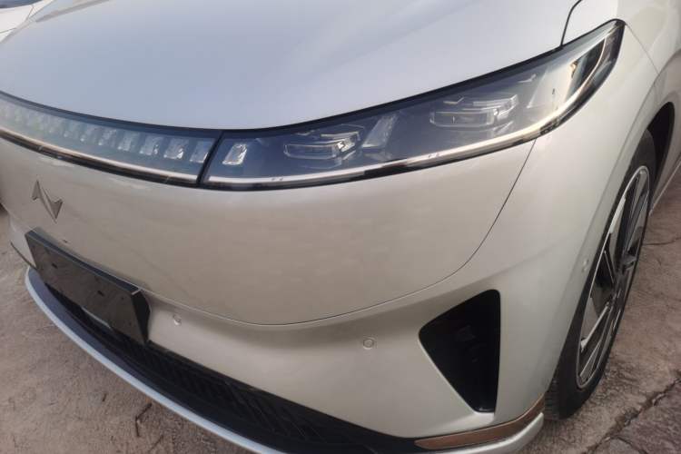 Used  eπ008 2024 210Max Range-Extended Version 6 Seats