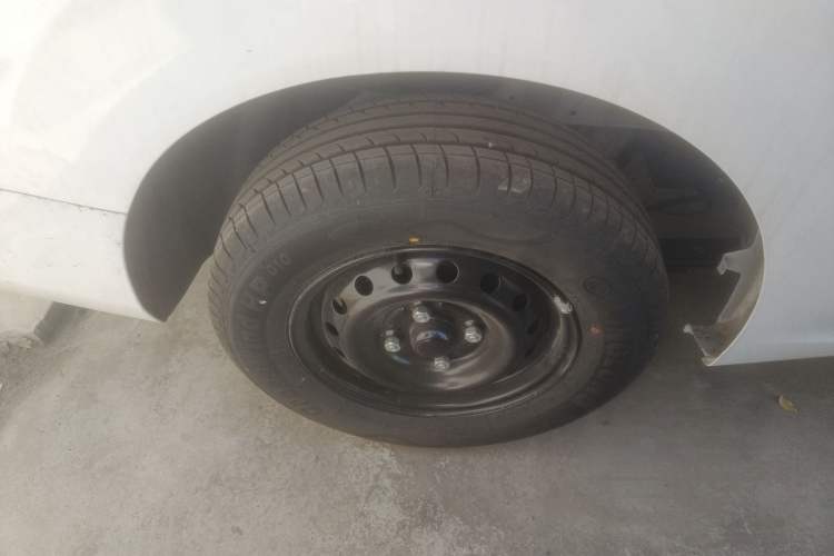 Used Wuling Hongguang New Energy 2024 All-Electric Model 300KM Practical Version
